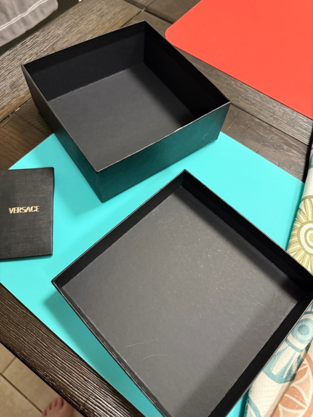 Versace Black and Gold Luxury Presentation Box - Picture 4 of 17
